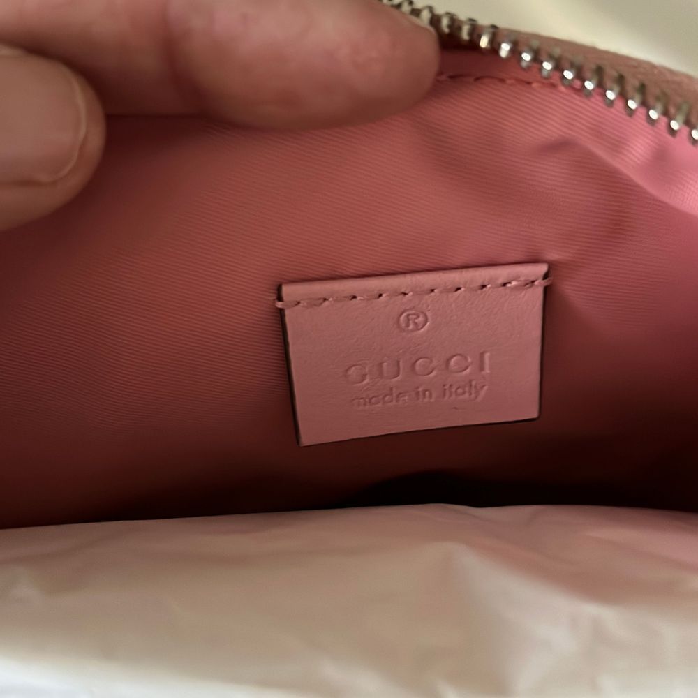New Gucci Marmont 2.0 Calfskin Matelasse Makeup Bag - Picture 8 of 11